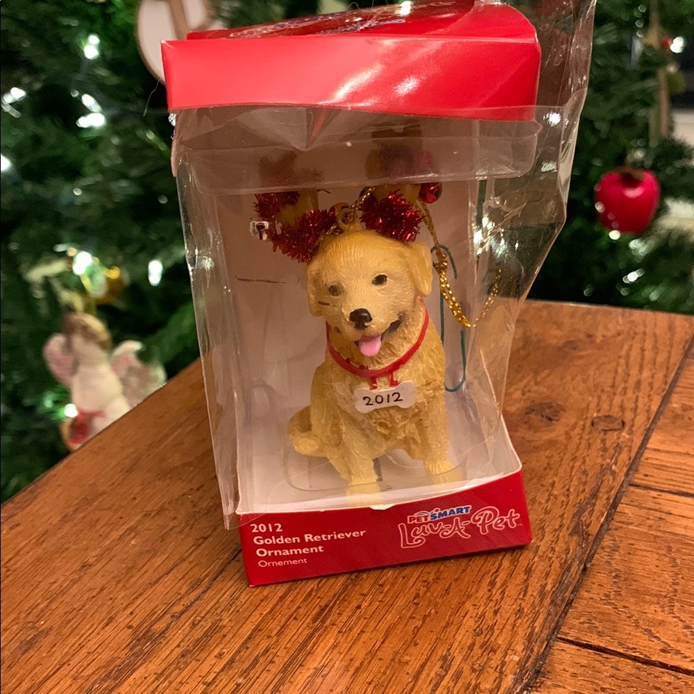 PetSmart Golden Retriever Ornament 2012